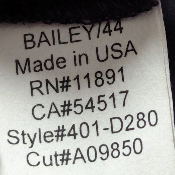 Bailey 44 Margot V-Neck Gold Button Top M - Picture 12 of 13